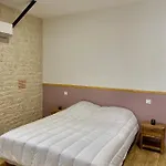 Del Castagnol فيلة