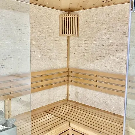 Del Castagnol 别墅